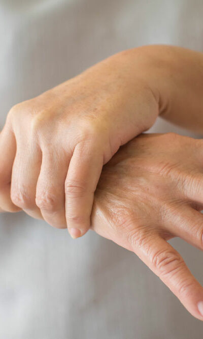 12 early warning signs indicating the onset of Parkinson’s disease