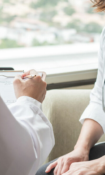 Breast cancer – Early signs and management tips